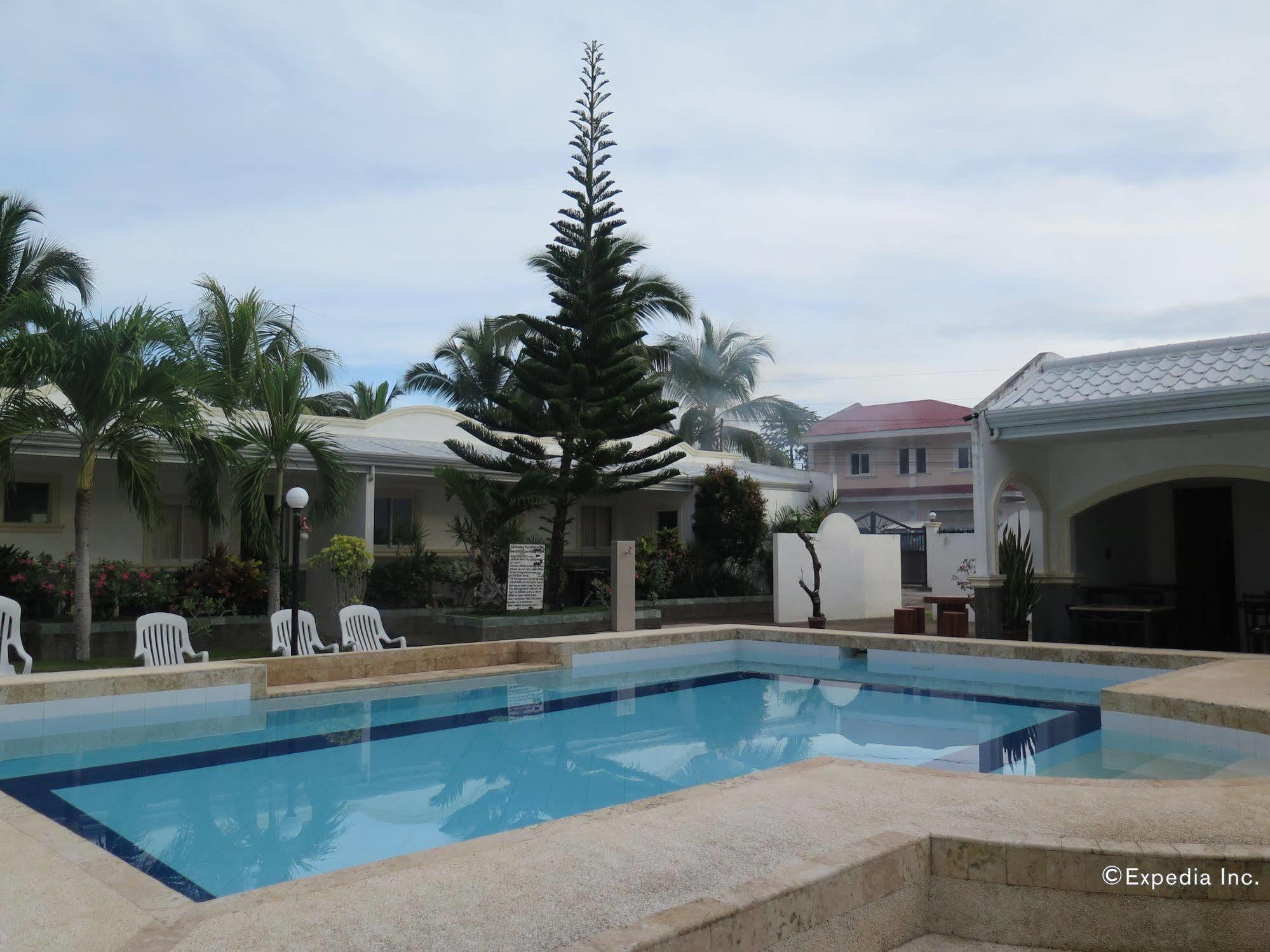 La Villa del Pueblo Inn Panglao Exterior foto